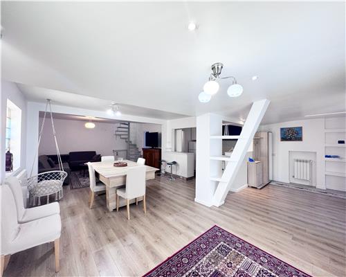 Rent 4 Bedroom Triplex in Herastrau